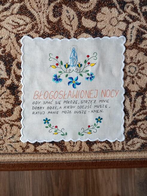 Ręcznie haftowane serwety
