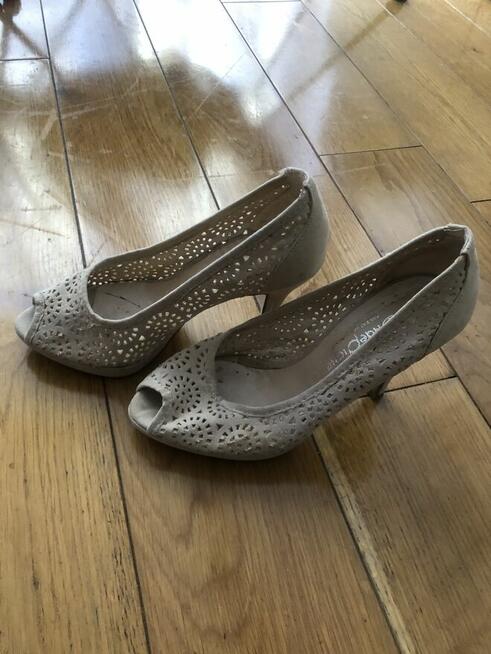 Dla kobiety obuwie ‚torebki