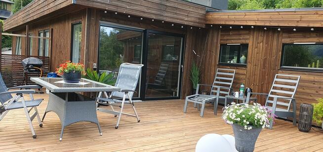 Tarasy, podłogi, stolarstwo