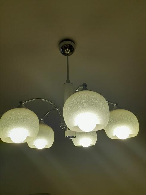 Lampa do salonu na 5 żarówek