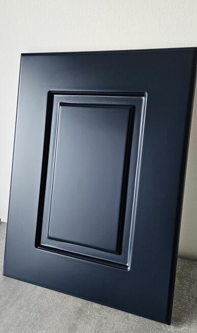 Lakierowane fronty meblowe do szafek na wymiar