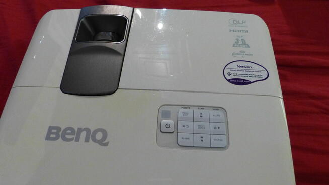 Projektor BENQ 711 z dodatkowym osprzętem