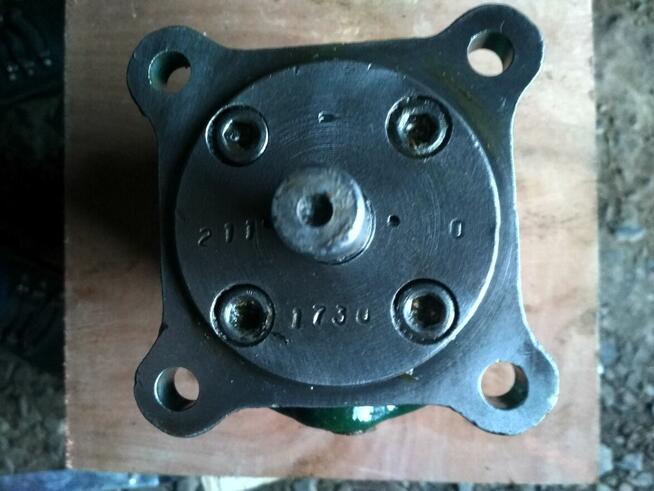 Pompa hydrauliczna - NPL 32/6,3- do wiertnicy URB-2.5