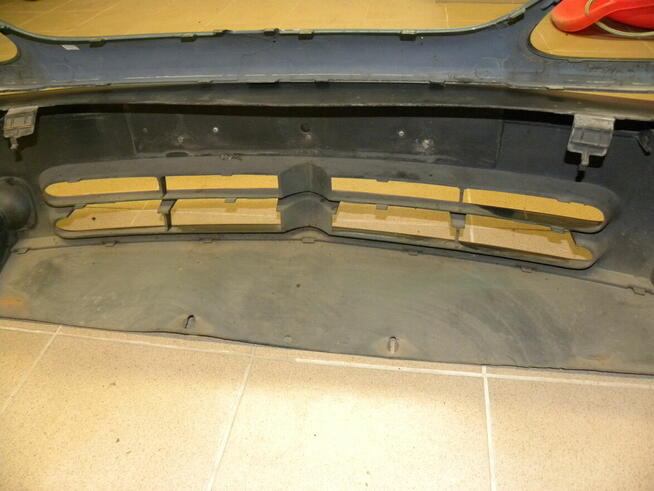 Zderzak grill od Renault laguna Lift