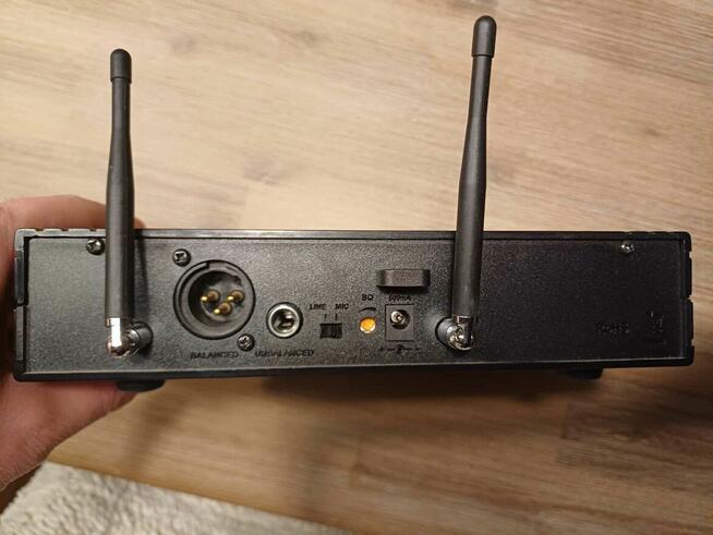 Mikrofon bezprzewodowy T Bone DS 16 R 800-813 mHz