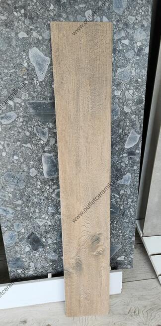 Płytki na schody , stopnica drewnopodobna 30x120 brown