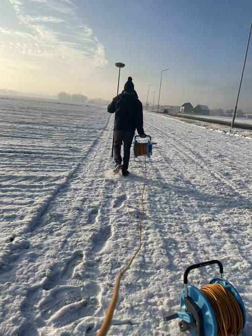 Szukanie wody elektrooporowo - wiercenie studni głębinowych