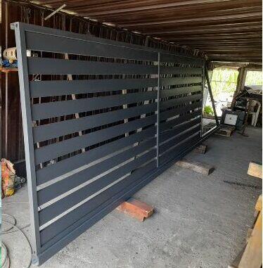 Przęsło ogrodzeniowe, ogrodzenie palisadowe, żaluzjowe