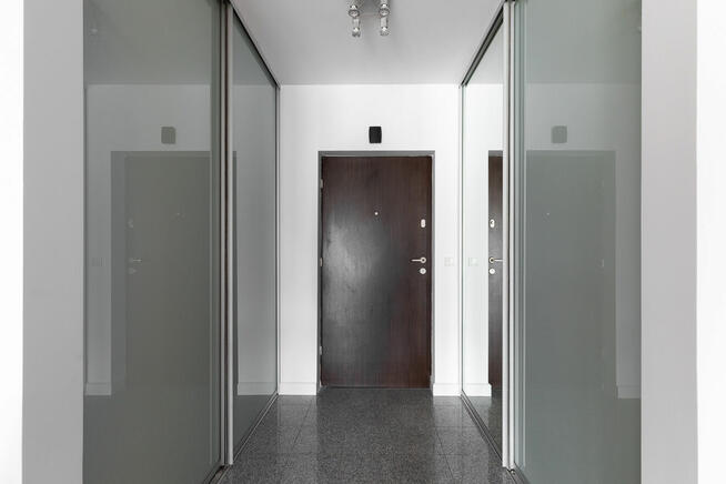 2 pokojowe, balkon, garaż obok PKP Włochy