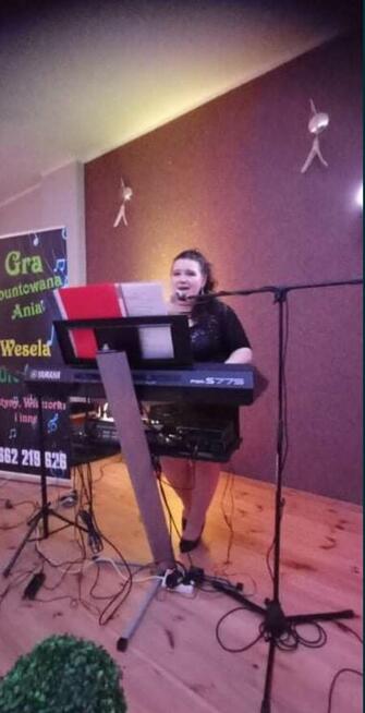 Zbuntowana Ania to muzyka na żywo /Dj