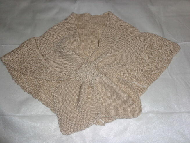 nowa narzutka - pelerynka krótka