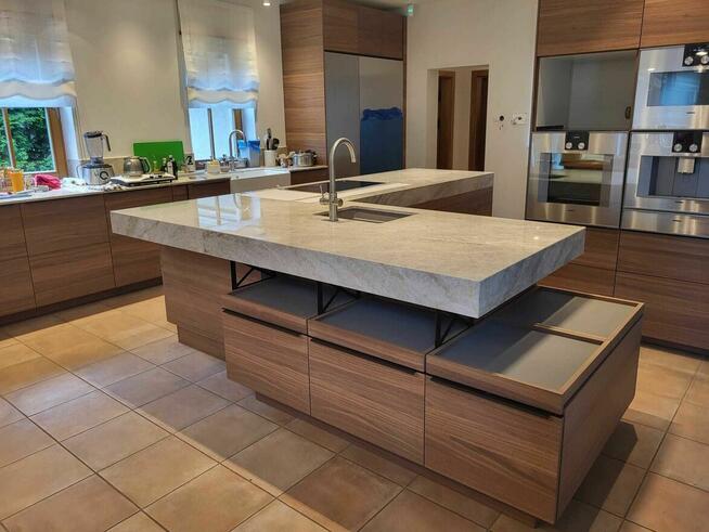 Schody kamienne, blaty kamienne, parapety kamienne