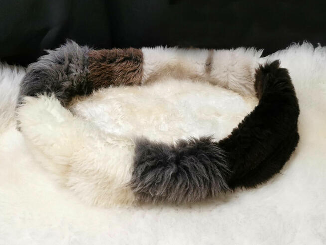 Legowiska z owczej skóry dla dużych psów-100 cm!