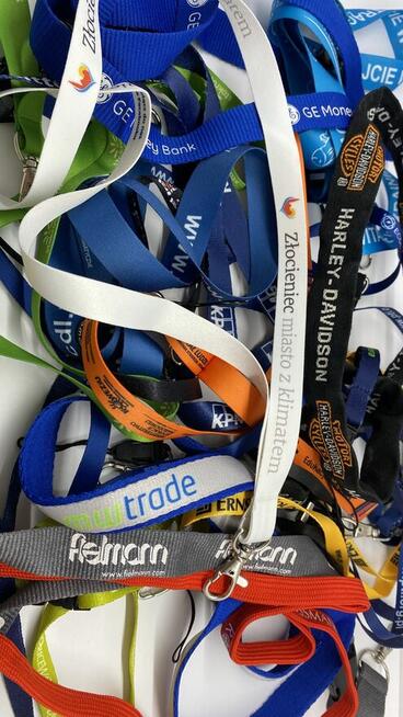 Smycze gadżety do kluczy, etykiet