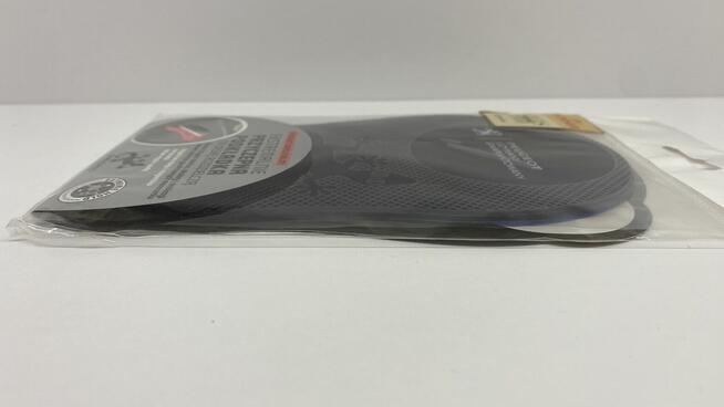 Przyczepna podkładka na deskę rozdzielczą do telefonu czy ok