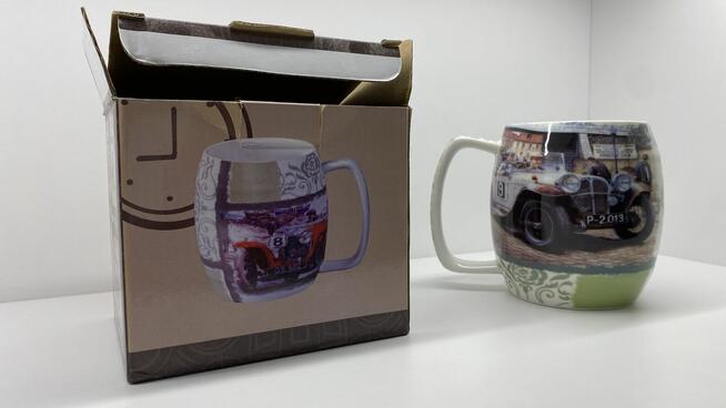 Kubek ceramiczny solidny z klasycznymi samochodami