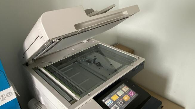 Urządzenie wielofunkcyjne kombajn Xerox Versalink C7020