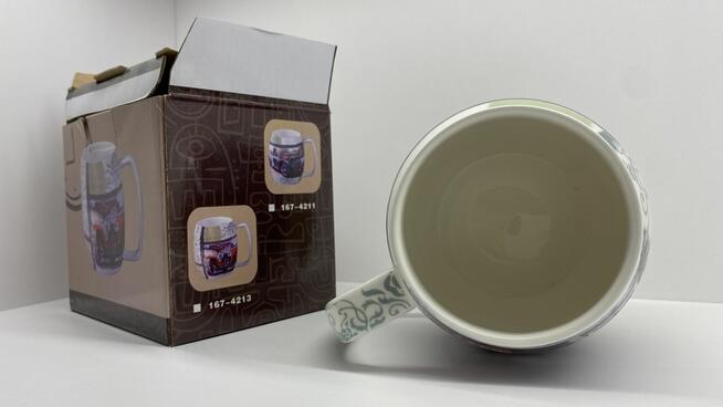 Kubek ceramiczny solidny z klasycznymi samochodami