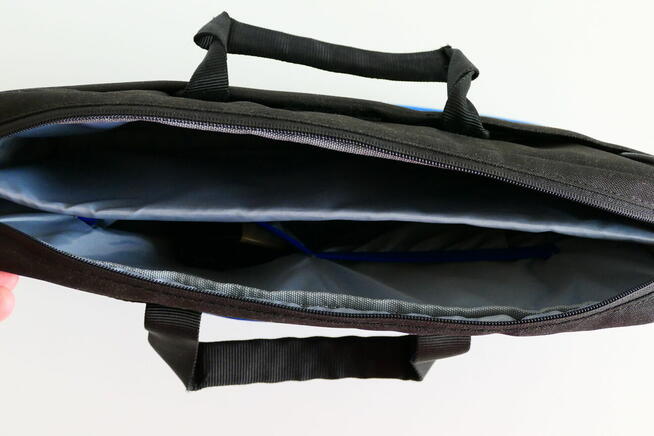 Laptopy HP 15BA009DX w perfekcyjnym stanie + torby HP 16 szt