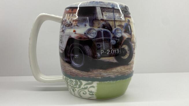 Kubek ceramiczny solidny z klasycznymi samochodami
