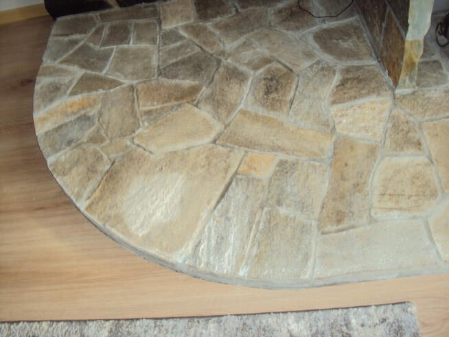 Kamien łamany-łupany