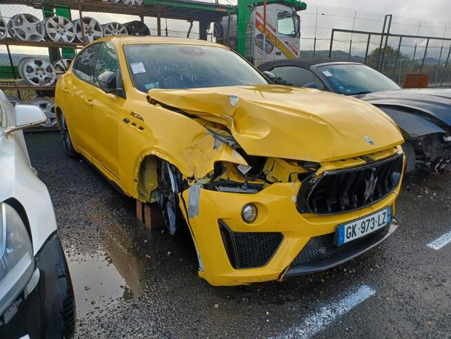 MASERATI Levante 3.8i V8 581 Trofeo GK973