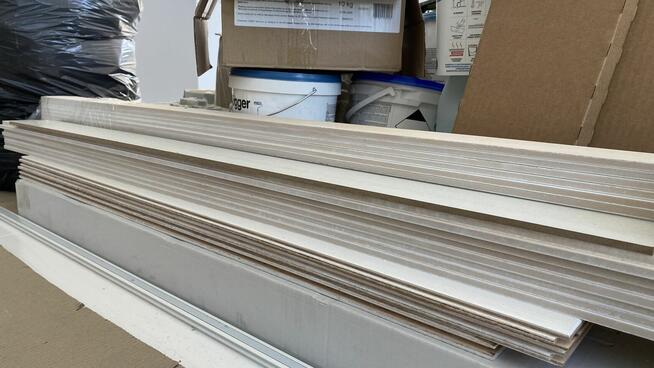 Listwy Nowe Wścienne podłogowe / Deski fornirowane dwustronn