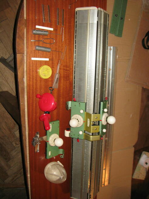 Sprzedam maszynę dziewiarską dwupłytowa Busch 300 zł