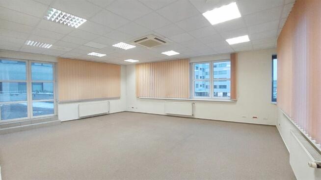 BIURO NA WYNAJEM - pomieszczenia w biurowcu przy Galerii