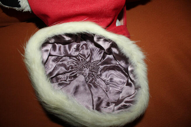 Czapka toczek z nutrii Czasy PRL