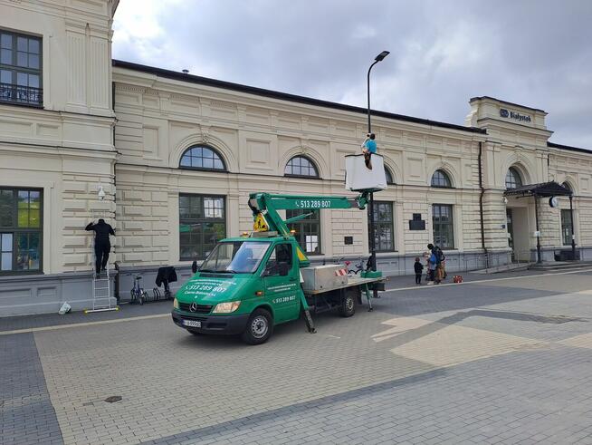 Podnośnik koszowy zwyżka mycie malowanie elewacji