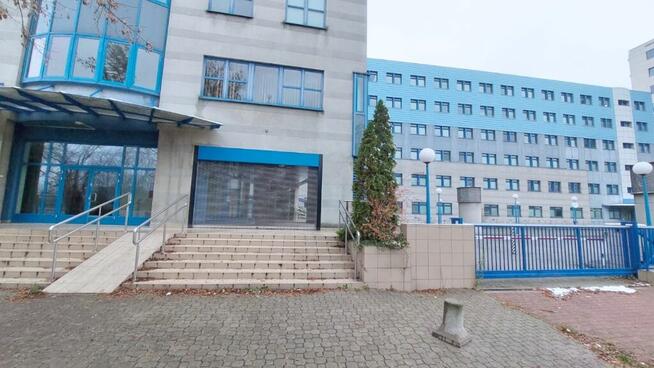 BIURO NA WYNAJEM - pomieszczenia w biurowcu przy Galerii