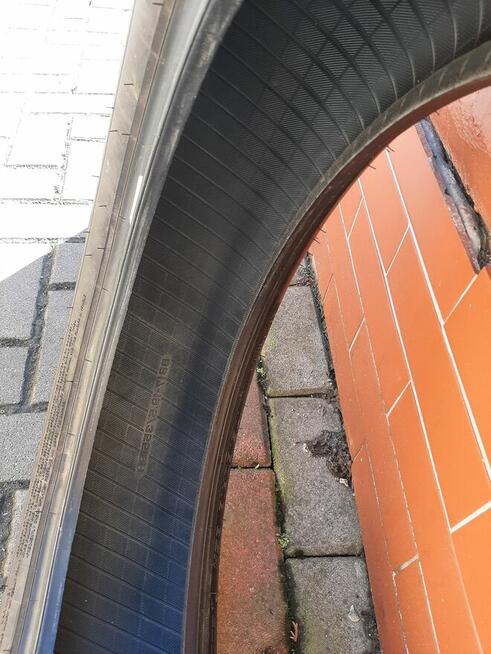 Sprzedam nowe opony z salonu 175/60 r18