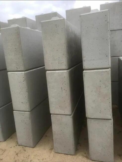 Sprzedam klocki betonowe Lego