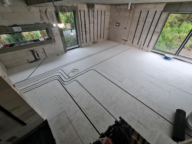 Wylewki maszynowe instalacje wod kan ogrzewanie podłogowe