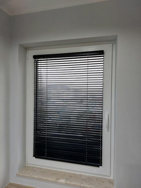 Żaluzja drewniana o lamelach 25mm | z dostawą i montażem