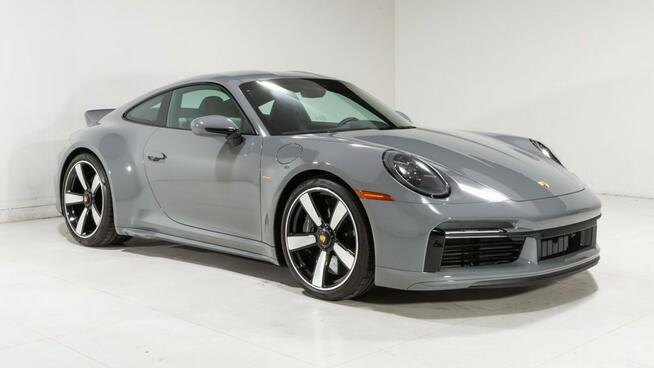 911 Carrera classic sport