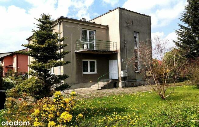 3-pokojowe mieszkanie, I piętro. Działka 552m2.