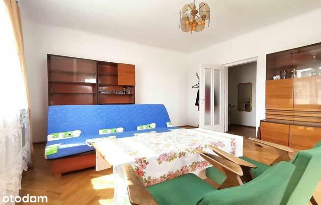 3-pokojowe mieszkanie, I piętro. Działka 552m2.