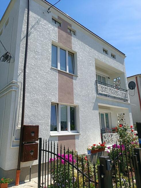 Nowoczesny tynk cienkowarstwowy do wykończenia elewacji..