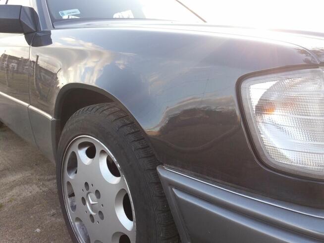 Mercedes e 220 W 124