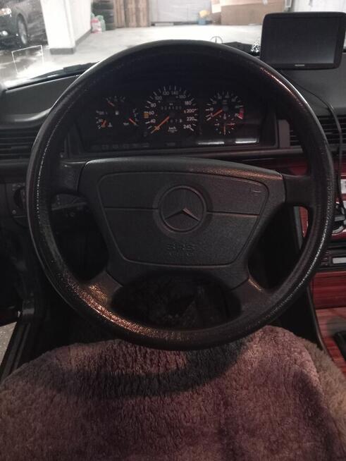 Mercedes e 220 W 124