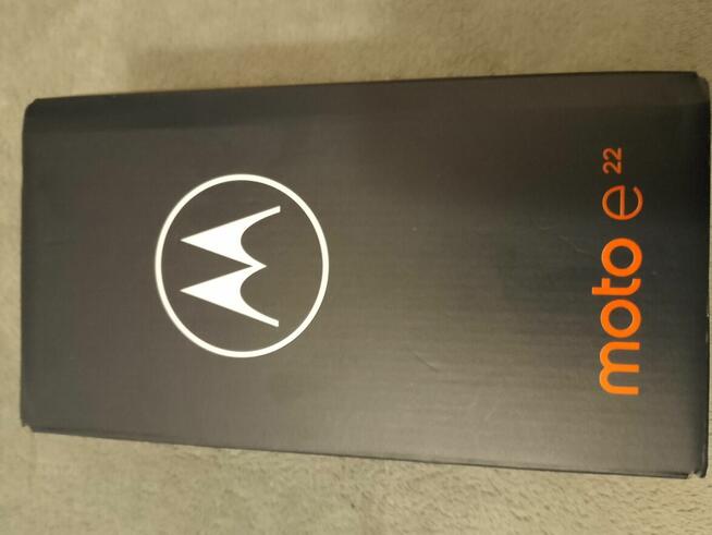 Moto E22