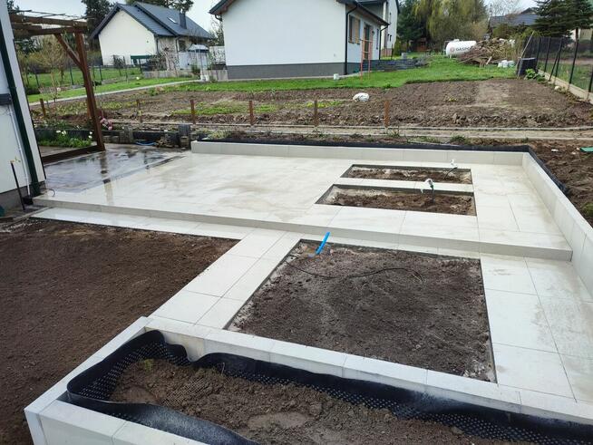 Układanie kostki brukowej