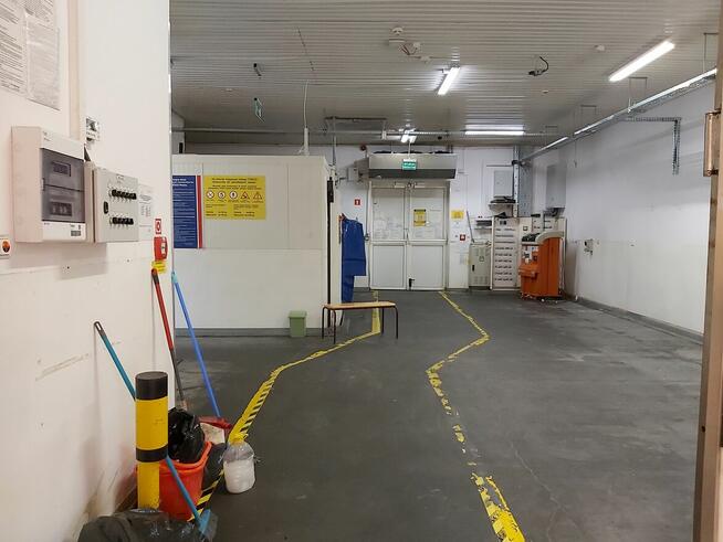 Jedlicze - wynajmę lokal handlowy/usługowy/magazyn - 700m2