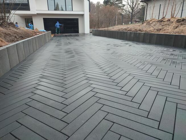 Układanie kostki brukowej