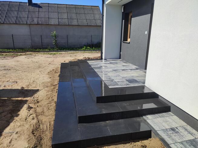 Układanie kostki brukowej