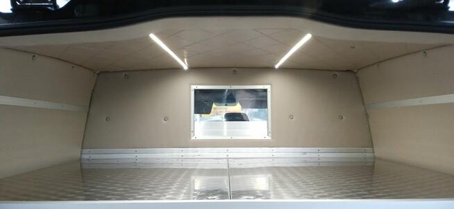 Mercedes-Benz VITO Karawan, pogrzebowy 5 osobowy