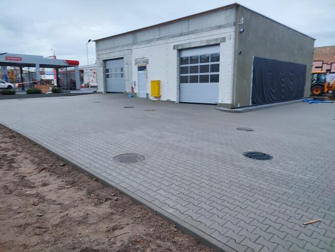 Układanie kostki brukowej