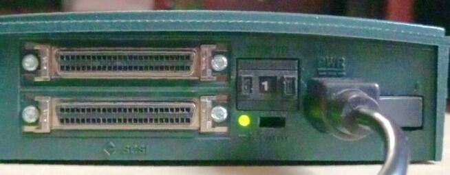 Stacja dysków Iomega JAZ SCSI 2 GB do samplerów Akai, Emu